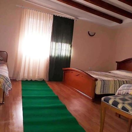 Vila Verd Korce Hotel Exterior photo